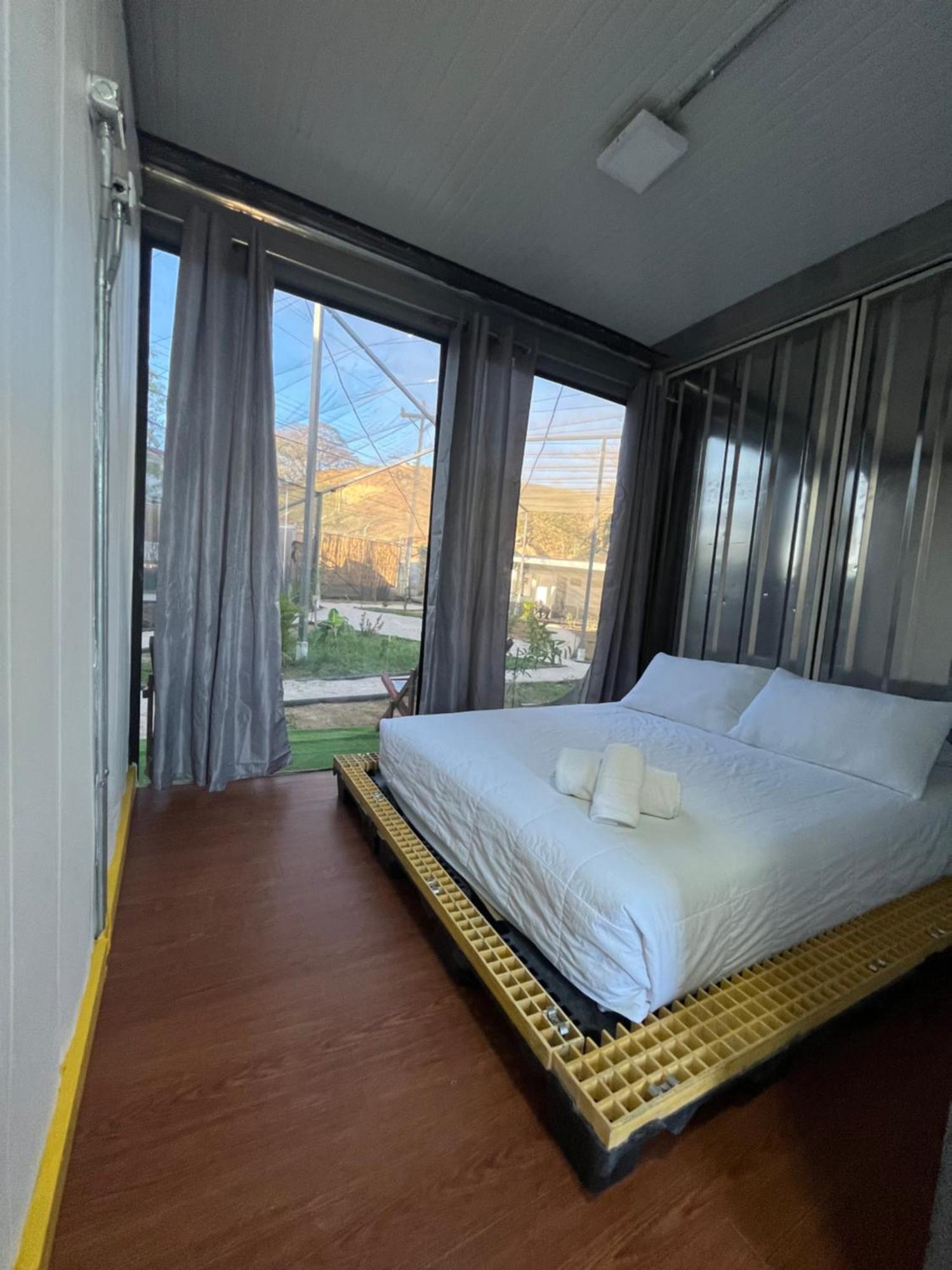 Pupa House - Capsule Hotel - Adults Only Ταμαρίντο Εξωτερικό φωτογραφία